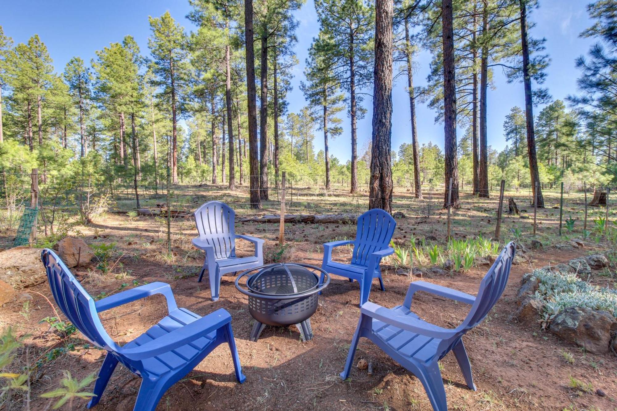 Peaceful Pinetop Cabin With Deck And Fire Pit! Villa Indian Pine Exterior photo